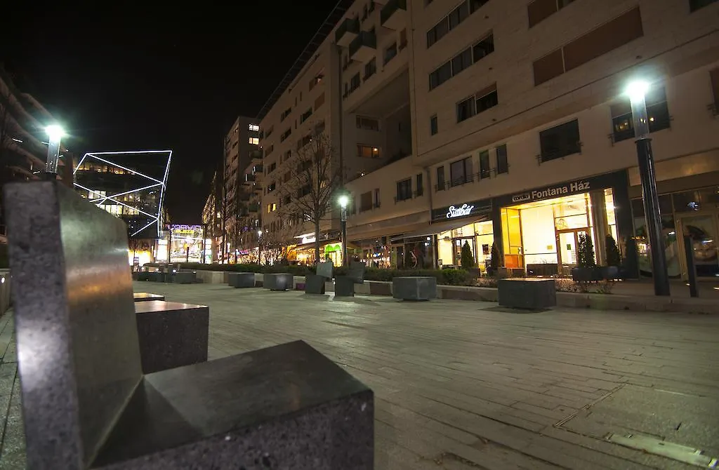 *** מלון דירות בודפשט Corvin Center Suites הונגריה
