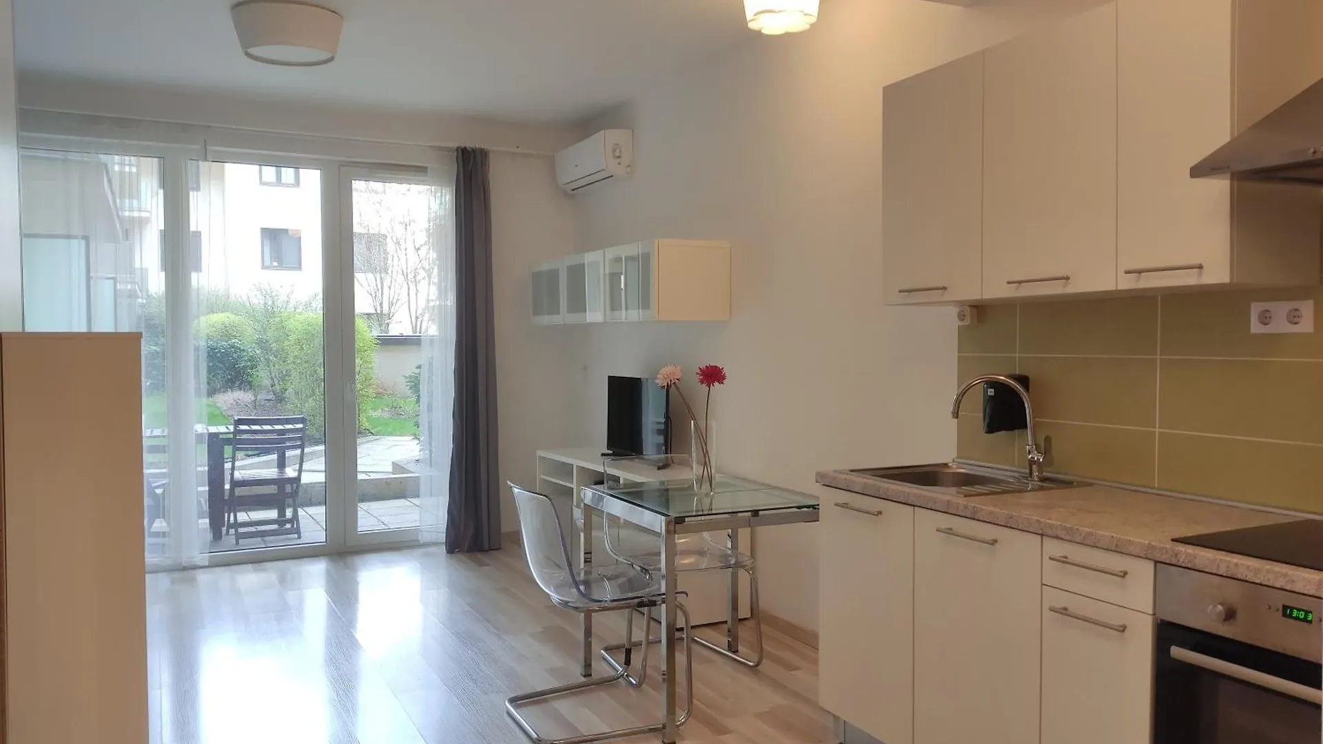 בודפשט Corvin Center Suites מלון דירות